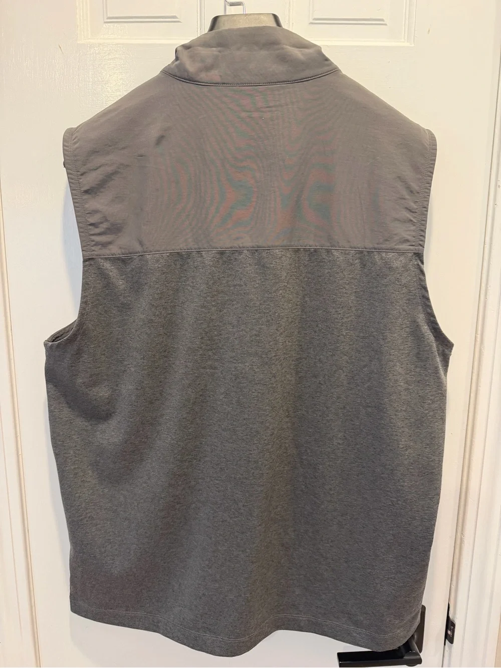 Vuori Men's Charcoal Grey Zip-Front Vest